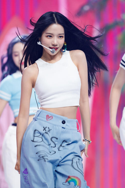 インタビュー】「IZ＊ONE」出身チョ・ユリ「LoveShhh！」に込めた思い