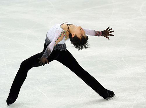 羽生が日本男子初「金」10代優勝66年ぶり - フィギュア - ソチ五輪2014 :