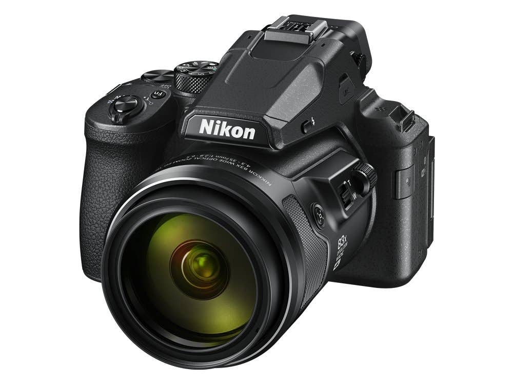 Step into the super-telephoto world with the new Nikon COOLPIX