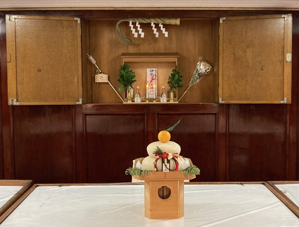 2026/1/4～ 帆船日本丸の神棚と鏡餅を公開します | 帆船日本丸・横浜