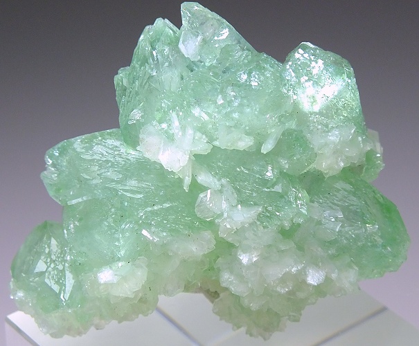 グリーン魚眼石 381 インド - 鉱物標本・隕石標本販売のWeb専門店