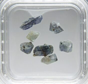 アレキサンドライト の商品一覧- 鉱物標本・隕石標本販売のWeb専門店