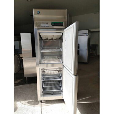 中古】縦型冷蔵庫（縦型恒温高湿庫 ）2枚ドア／ホシザキ／HCR-63A