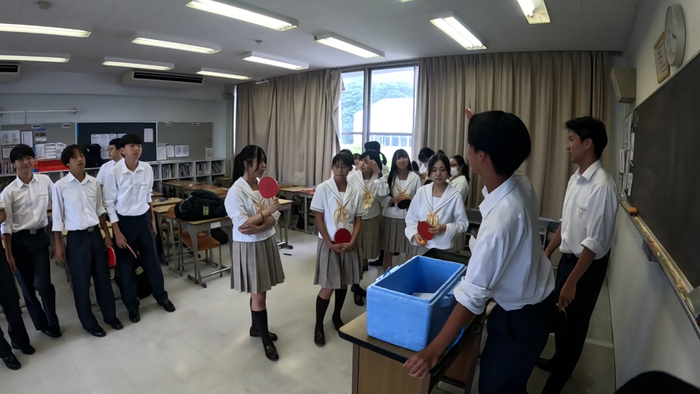 北山宏光「超無敵クラス」に登場！高校生が屋上で告白する姿に「純度が