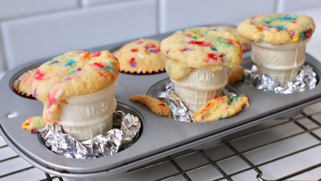 2色ソフトクリーム・カップケーキ - NUT2deco（ナッツデコ）