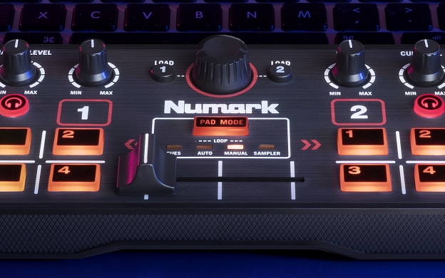 DJ2GO2 | Numark