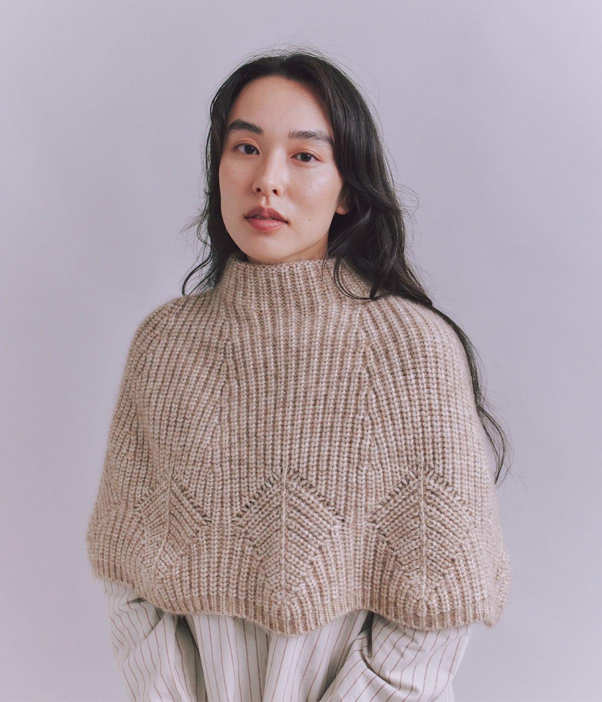 Cotton Alpaca 木の葉柄ニットケープ(37796751-2025)｜ファッション