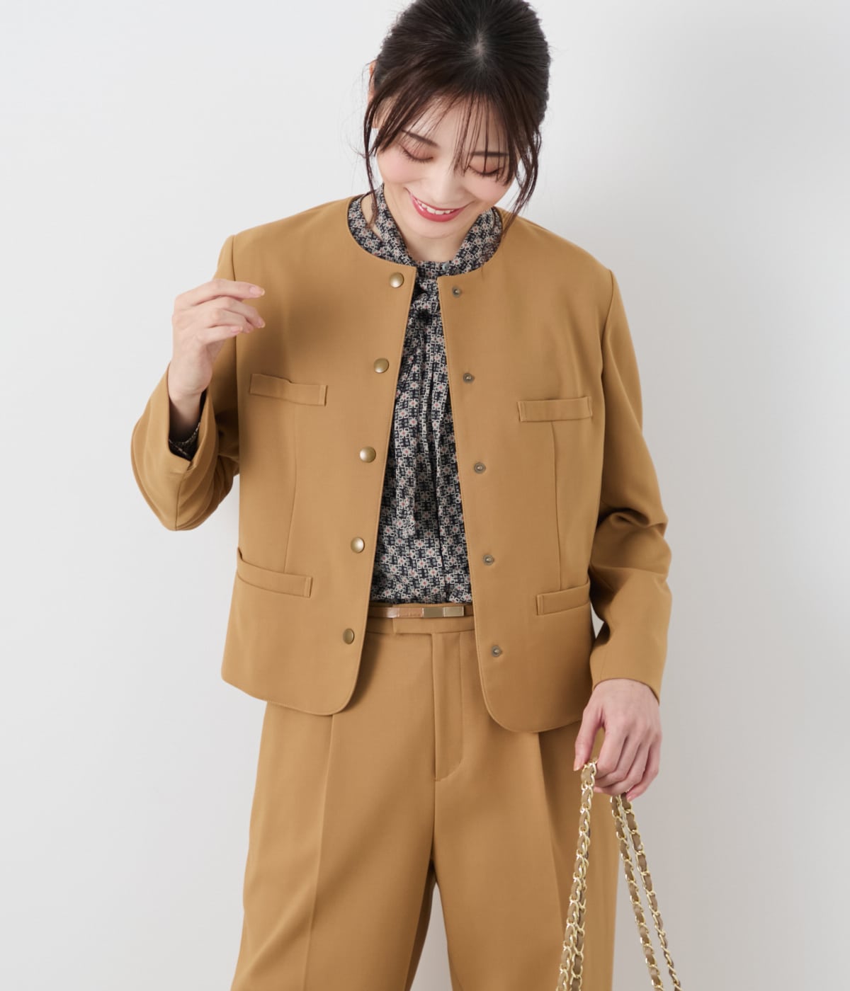 アーキテクスチャーモチーフプリント ボウタイブラウス(51625123-2025