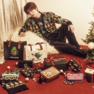 Stray Kids Seungminが贈るCOACHと過ごすハッピーホリデー - NYLON JAPAN