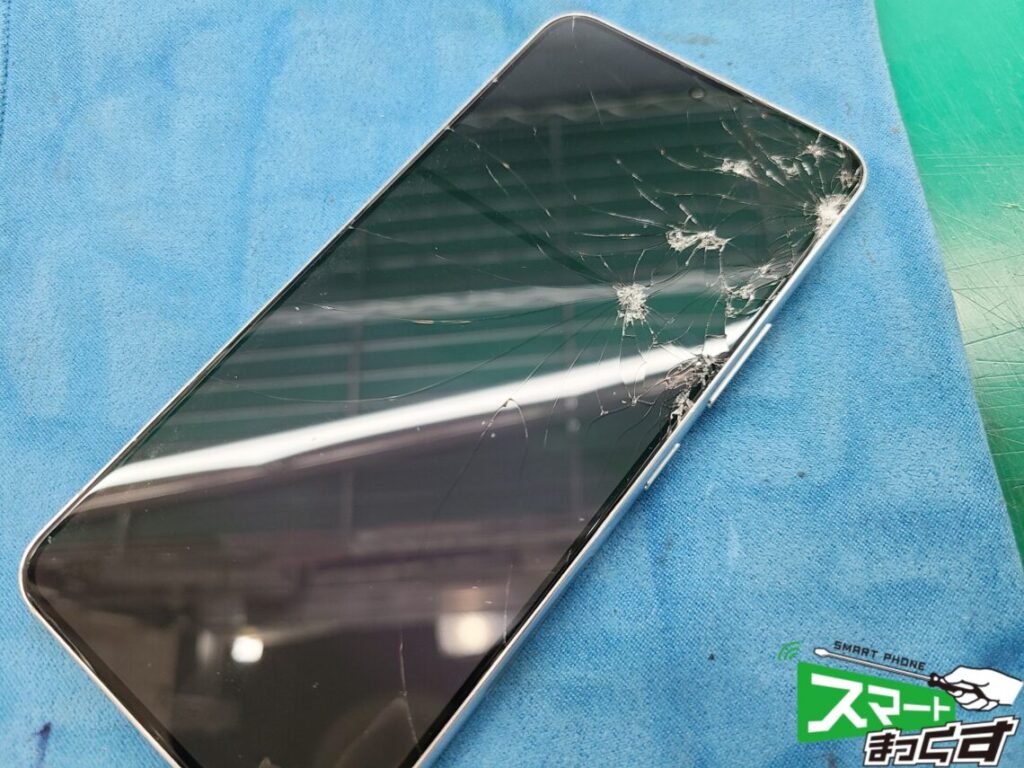 即日修理】Samsung Galaxy S22 画面割れ修理-大阪・梅田- 東京・大阪