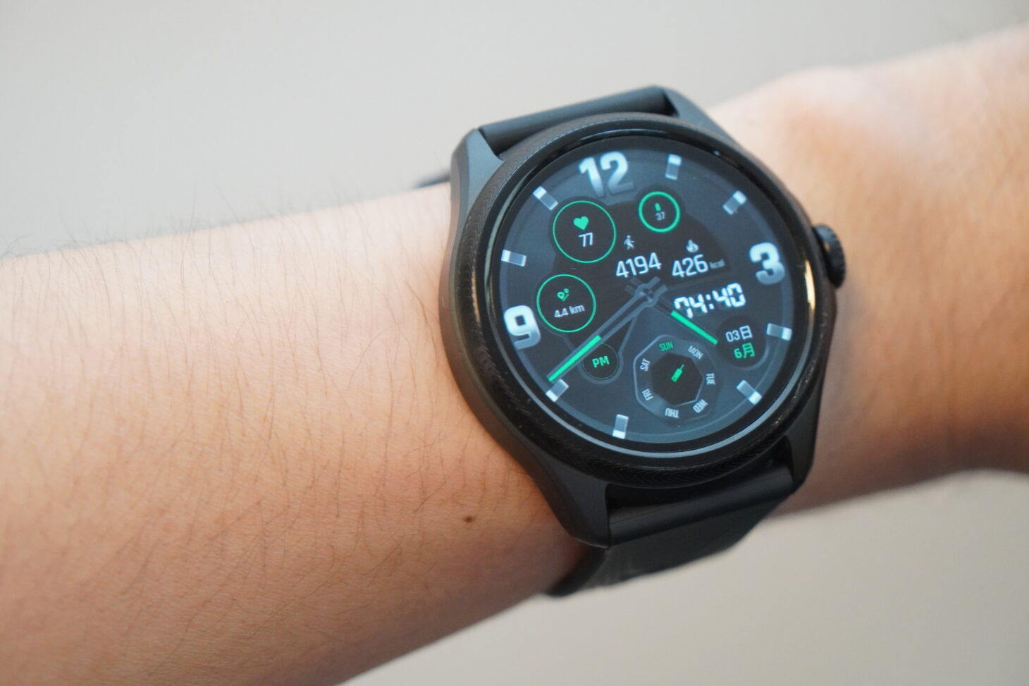 TicWatch Pro 5 Enduro使用レビュー。超多機能でアウトドアでも大活躍