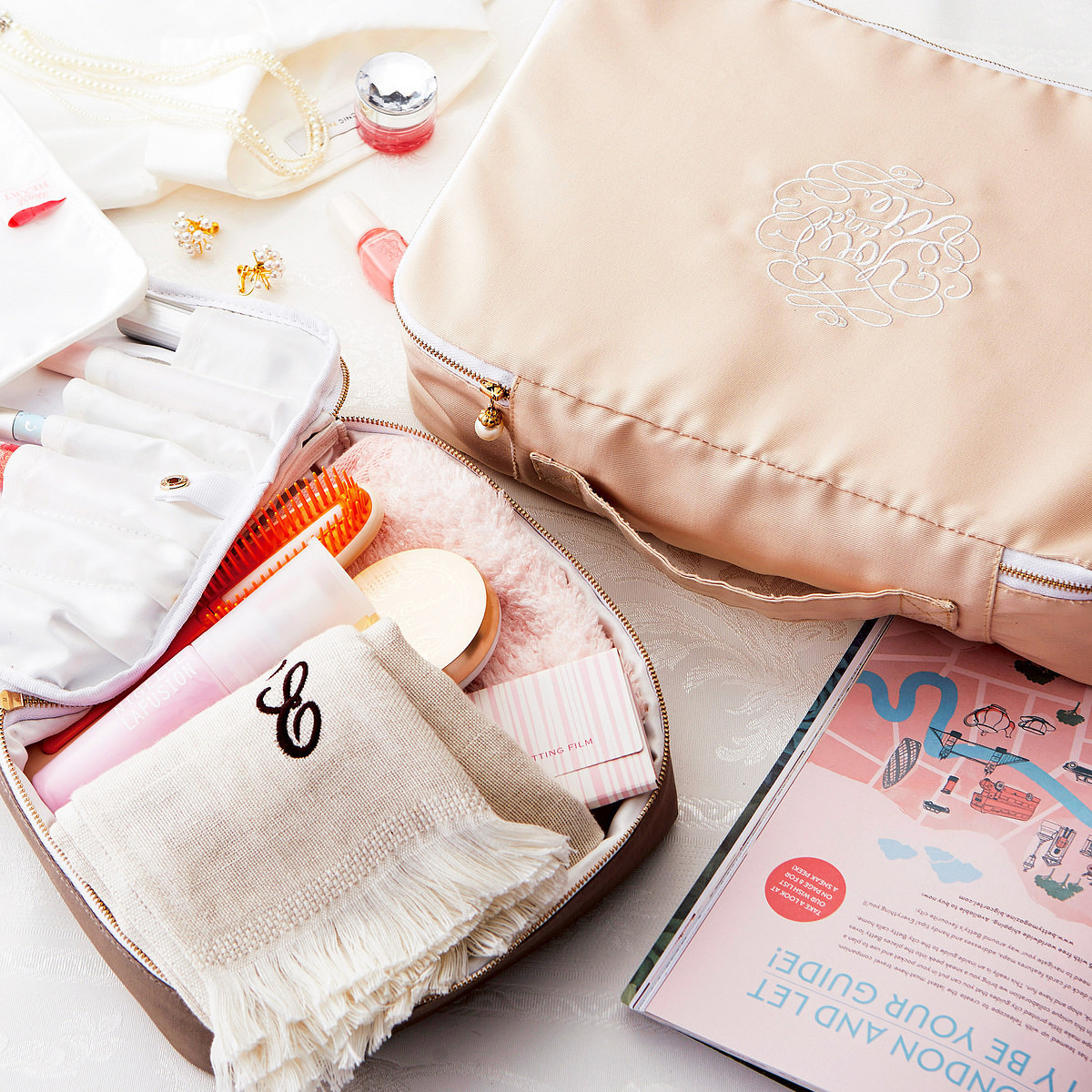 トラベルポーチ＆コスメポーチ LOVE TRAVEL ポーチセット 旅行や出張の