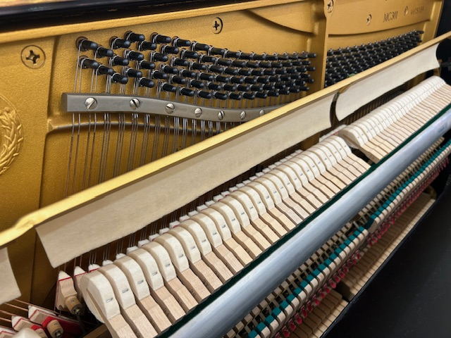 ヤマハピアノ MC-301 - 中古ピアノ販売買取のミュージカルショップシロ