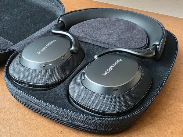 Bowers & Wilkins Px7 S3 Headphones Review | Sound & Vision