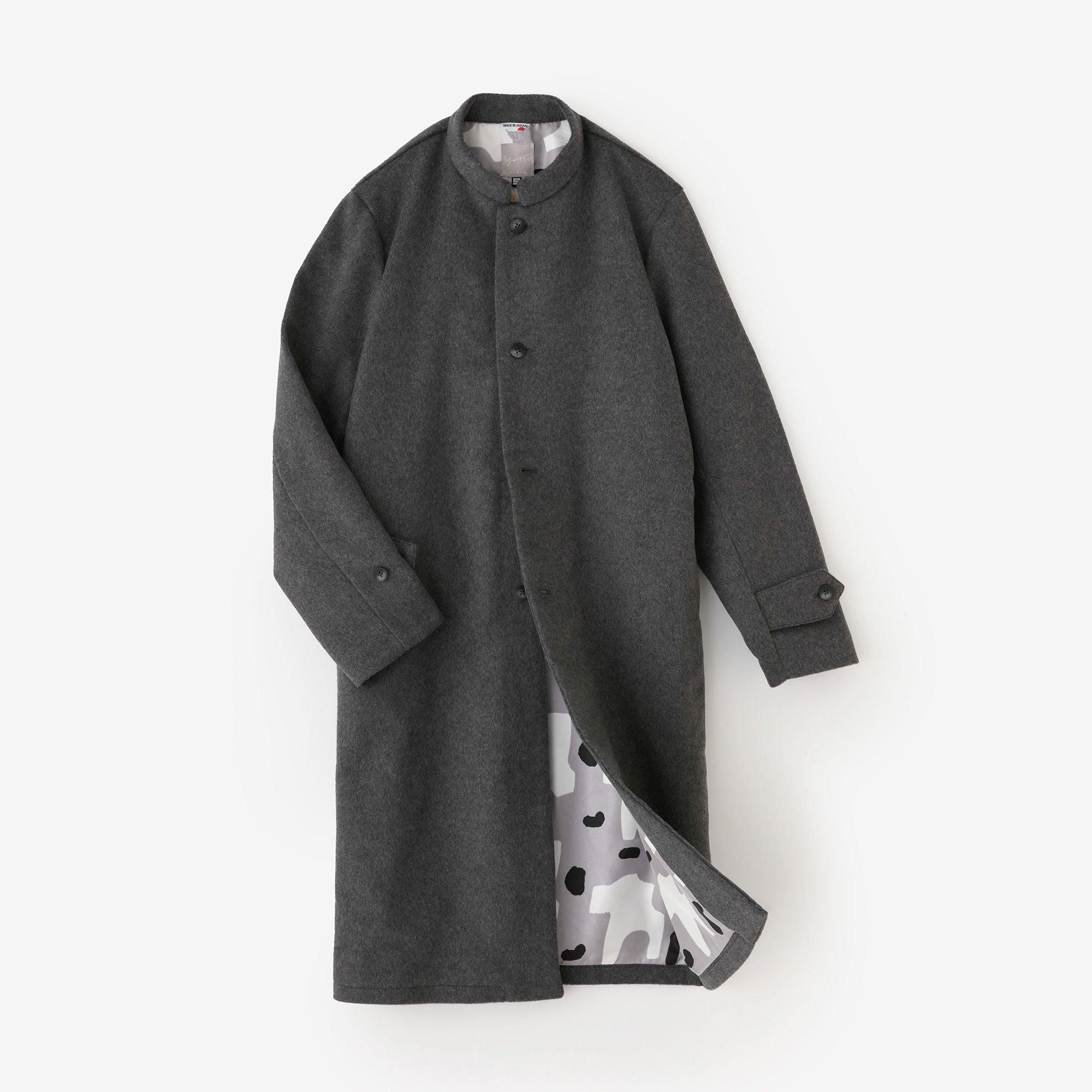 スタンドカラーロングコート