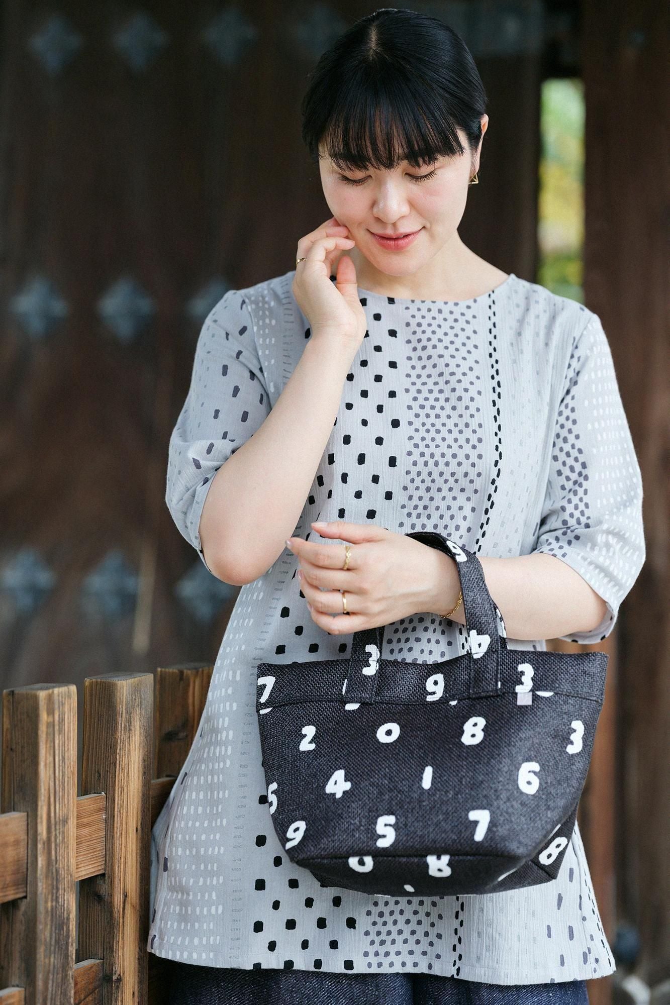 高島縮 20/20 六分袖チュニック／霰縞（あられじま）