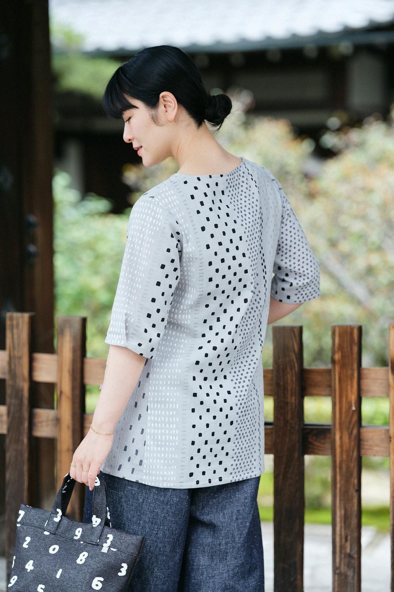 高島縮 20/20 六分袖チュニック／霰縞（あられじま）