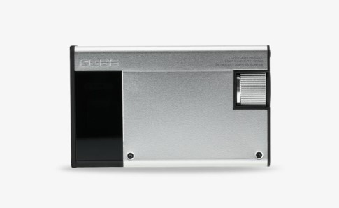 3次元ゴルフ用レーザー距離計 CaddyTalk CUBE｜ソースネクスト