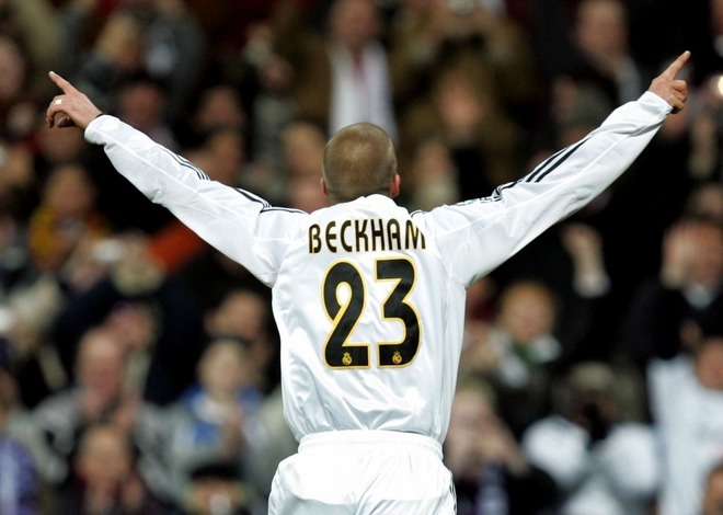 ゴラッソ！」「ただただ美しい」ベッカムがR・マドリー時代のゴールを