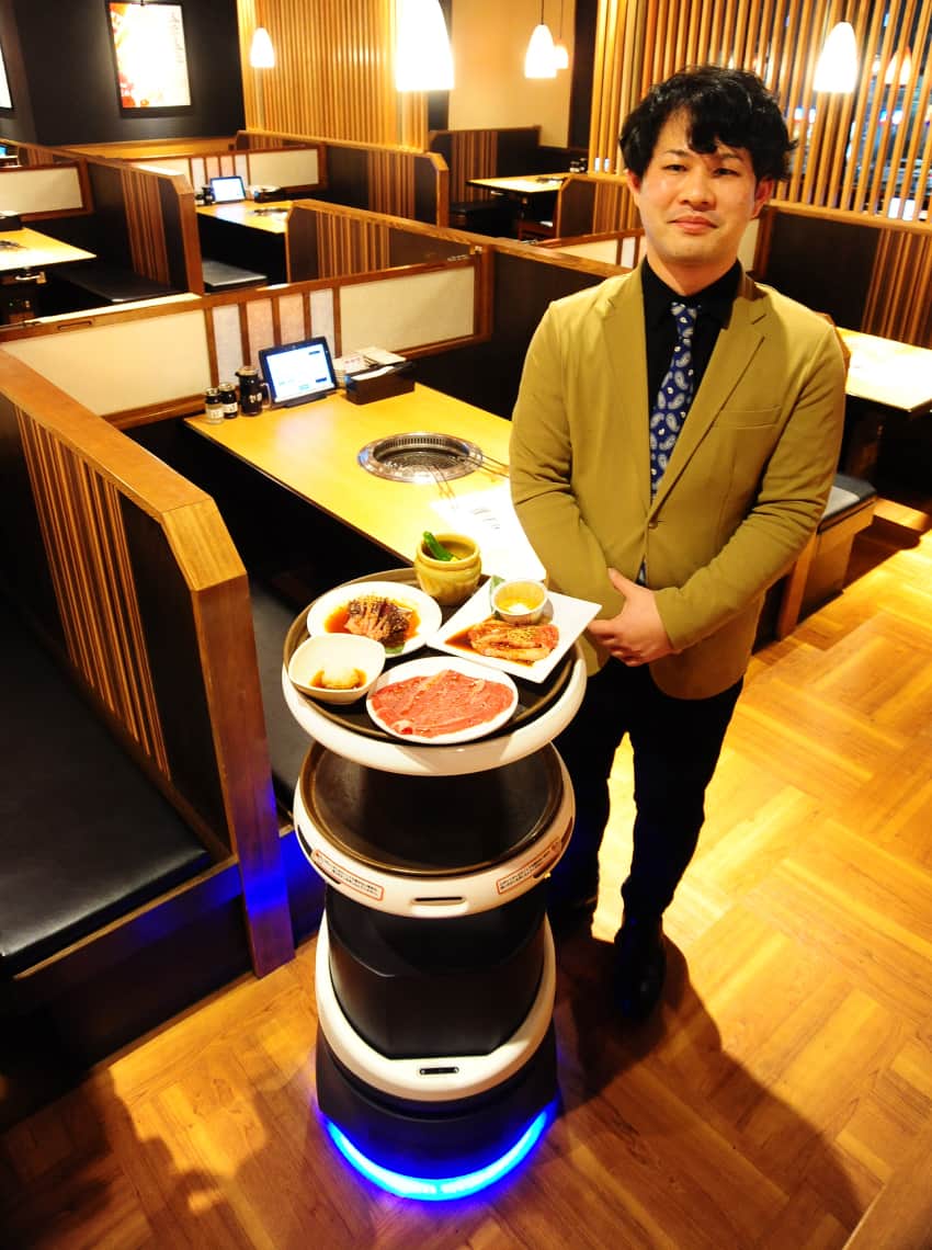 焼肉店舗導入事例 | 焼肉きんぐ（物語コーポレーション） | 配膳・運搬