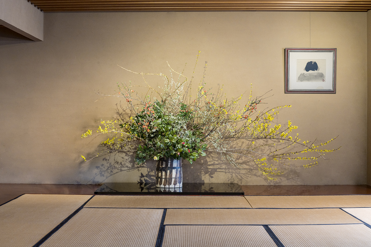 草月会館 今週の日本間 （作家：野中微青） | いけばな草月流