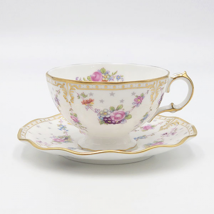 ロイヤルクラウンダービー ロイヤルアントワネット ティーカップ