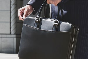 春は新しいビジネスバッグで｜メンズビジネスおすすめバッグ