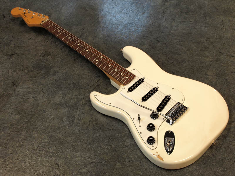 左用ストラト!! Fender メキシコ製 Stratocaster 中古品が入荷