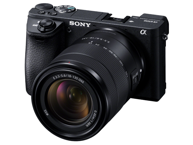 デジタル一眼カメラ「α6500」および「α6300」に高倍率ズームレンズ