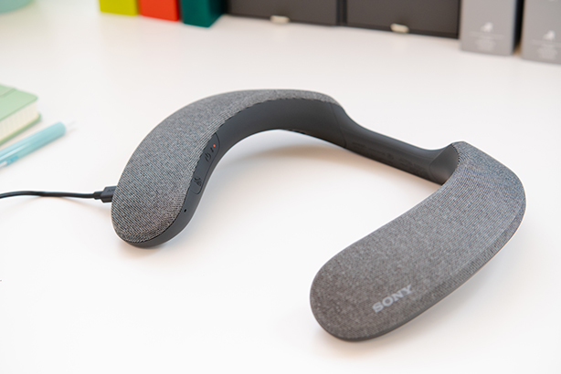 SRS-NS7 使いこなしガイド | 使いかた | アクティブスピーカー／ネック