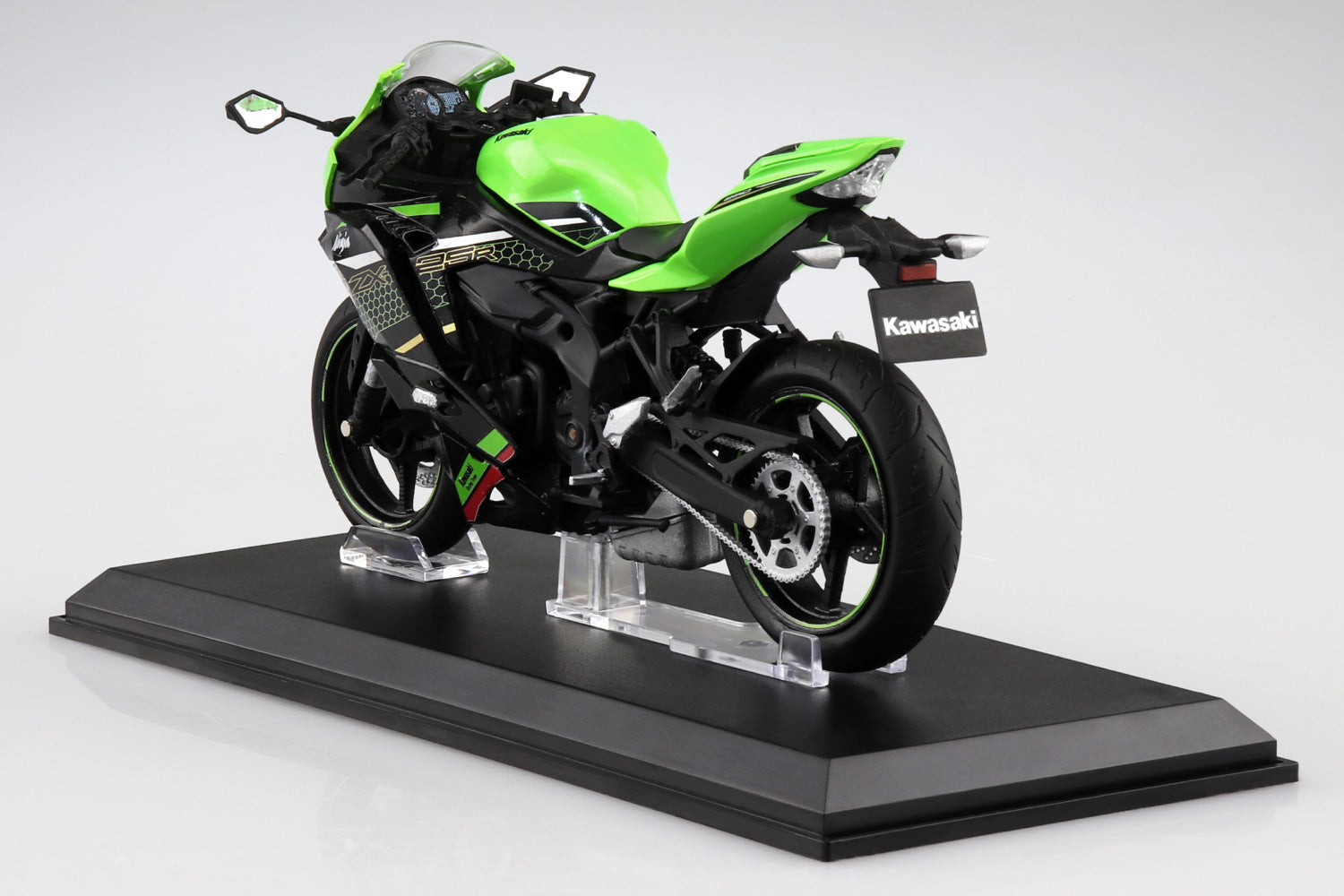 1/12 KAWASAKI Ninja ZX-25R ライムグリーン×エボニー – SOOTANG HOBBY