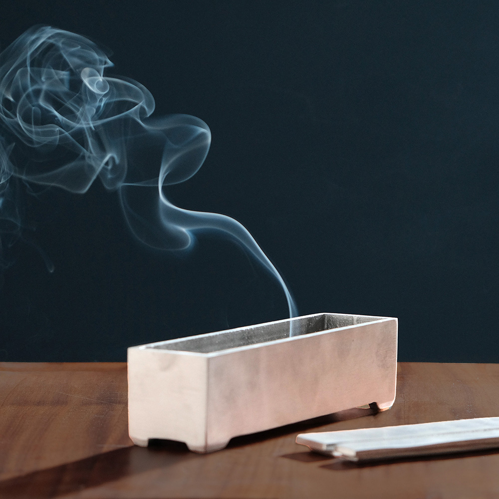 香炉灰でお香を愉しむという贅沢 | 新潟県新潟市［住まいと暮らしの