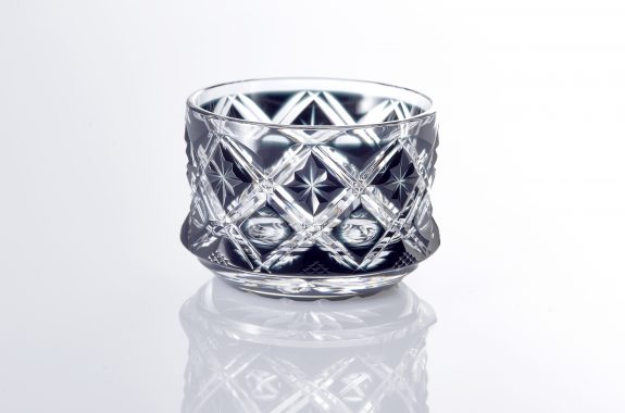 2025年限定 黒切子 酒杯「小夜」 | 薩摩切子のことなら薩摩びーどろ工芸