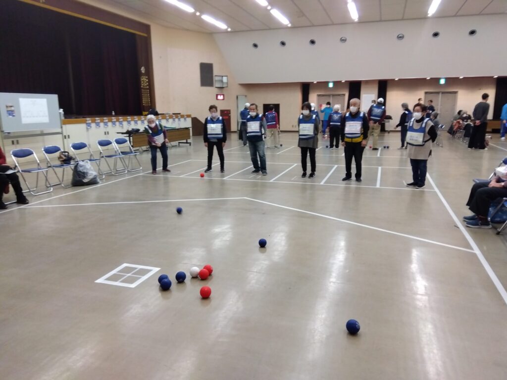 ボッチャ大会を開催しました♪ | 住之江区社会福祉協議会