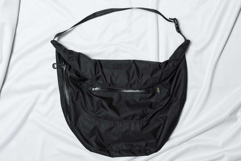 COMFY OUTDOOR GARMENT｜コンフィのロールバッグレビュー 快適さを追求