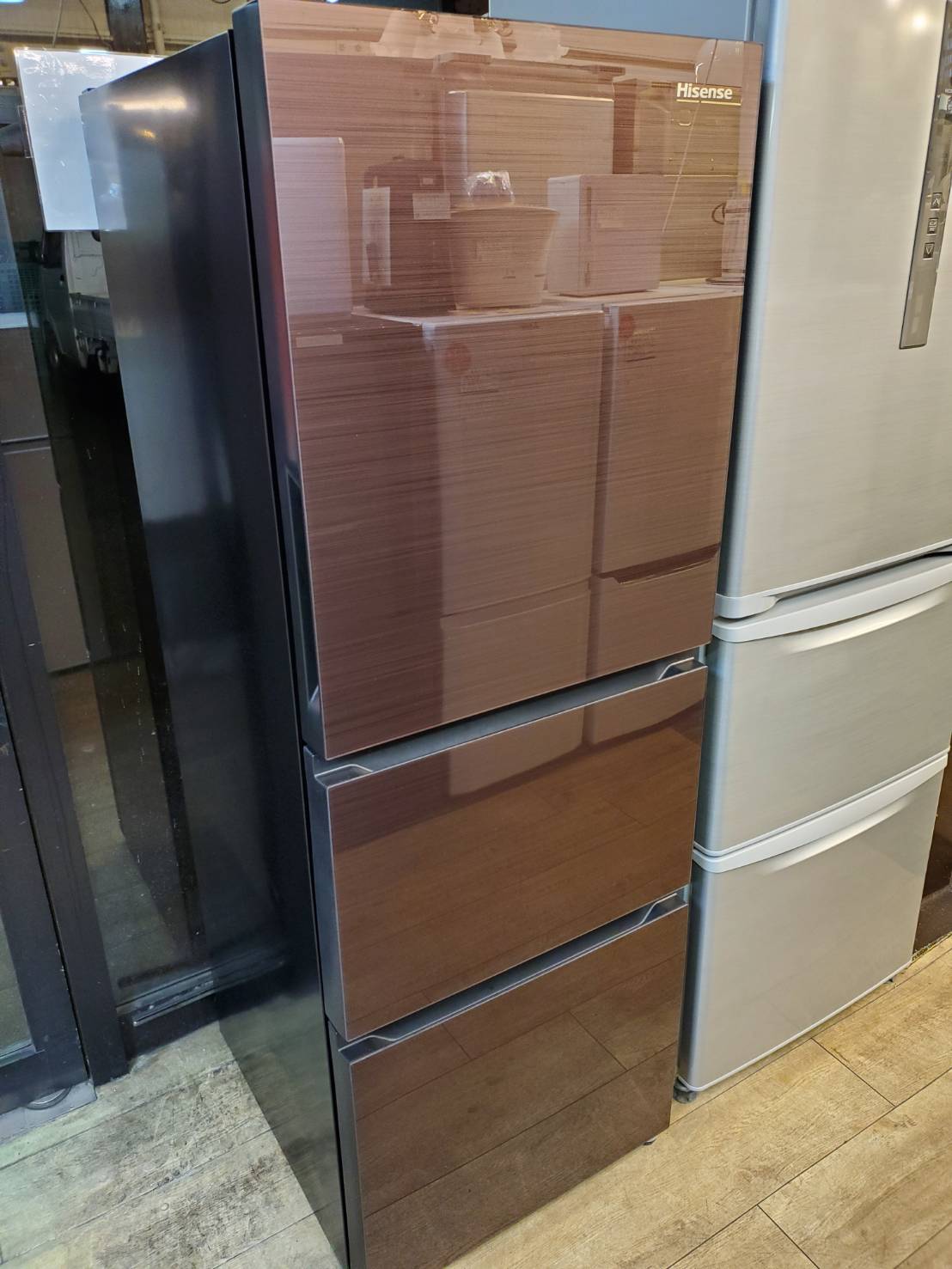 ☆Hisense ハイセンス 282L 3ドア冷蔵庫 2018年製 ダークブラウン