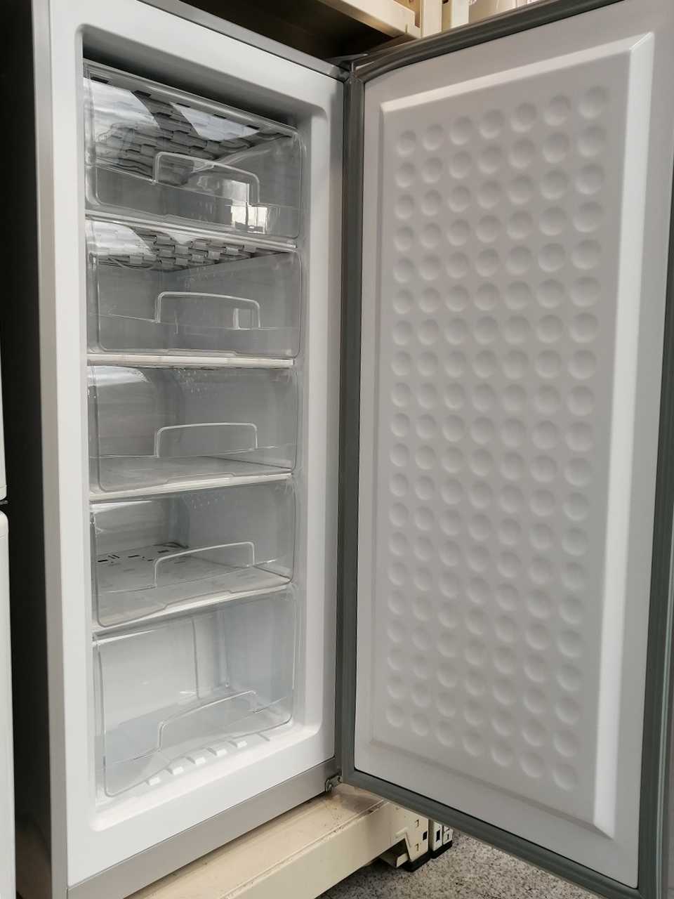 ヤマダセレクト 138L 1ドア冷凍庫 YRTC14H1 買取しました！ | 愛知と