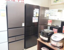 ☆SHARP シャープ 280L 2ドア冷蔵庫 2019年製 メガフリーザー ブラウン