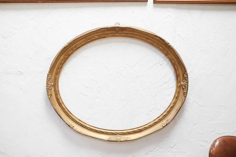 アンティーク額縁/楕円 立体的で繊細なレリーフが素晴らしく優雅な