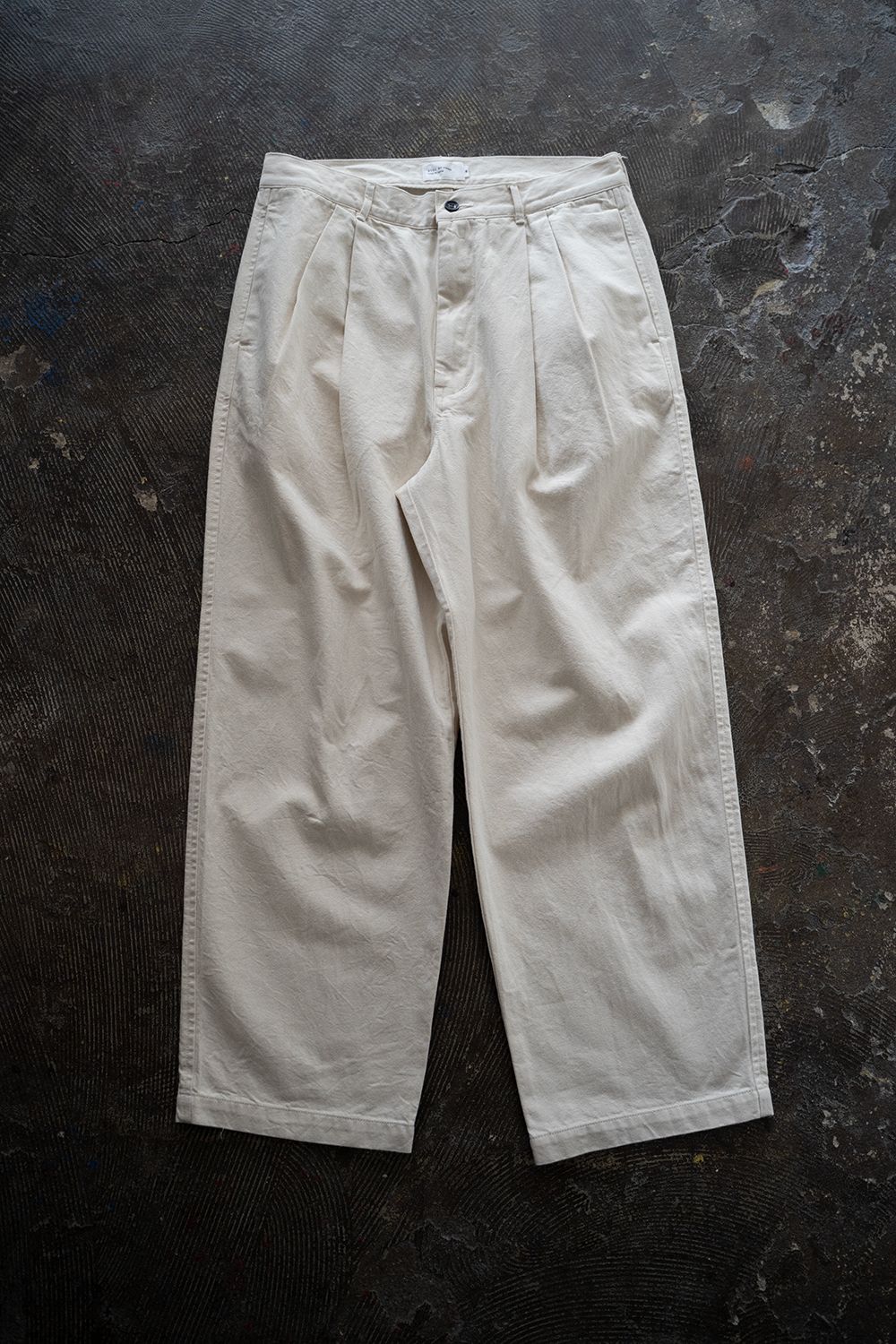 STILL BY HAND - 【ラスト1点】【25SS】2タック10ozデニムパンツ(ECRU