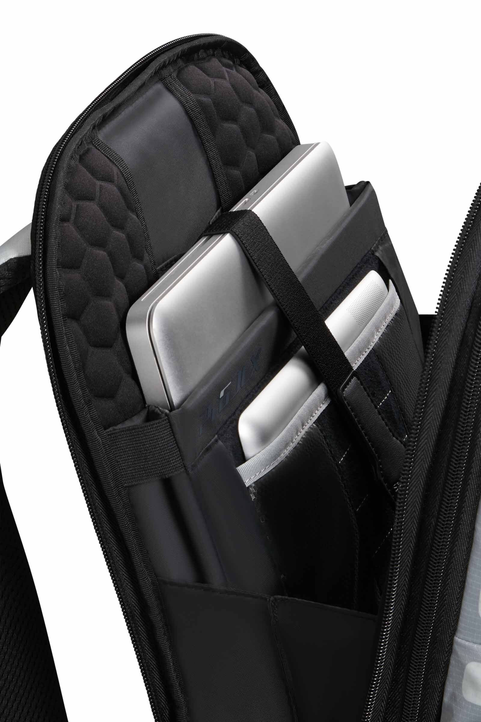 プロデラックス 6 バックパック 15.6 3V エキスパンダブル クール