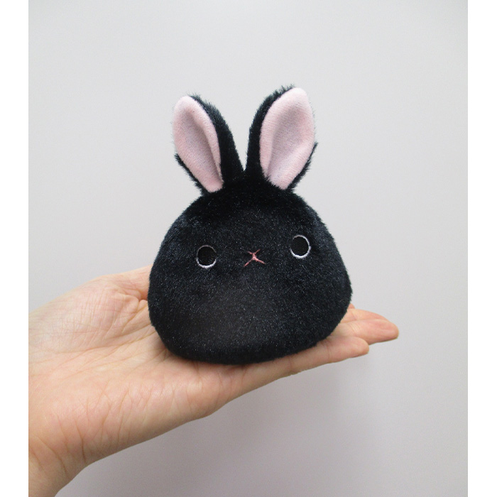 くろ｜三英貿易株式会社