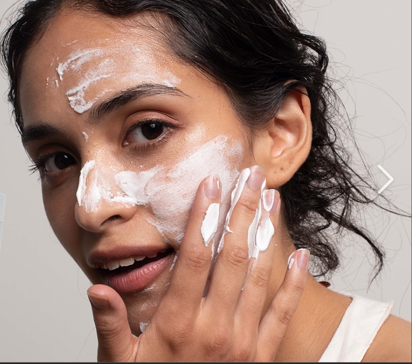 これ1本で簡単スキンケア♪【ROY FACE（ロイフェイス）】WHプレスイン