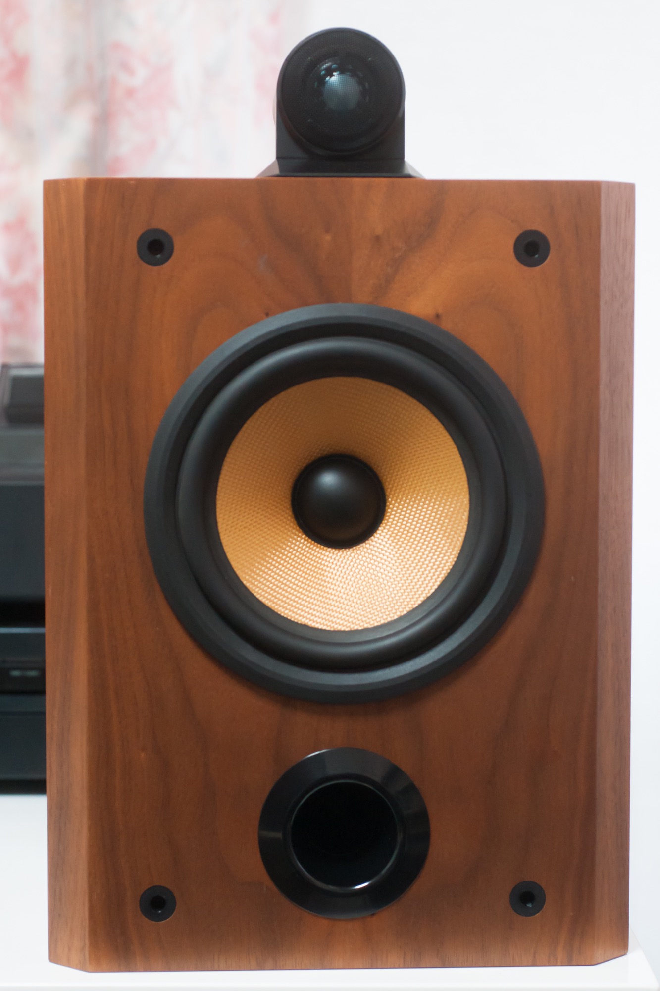 B&W Matrix 805 | MacBSの日常生活的日記