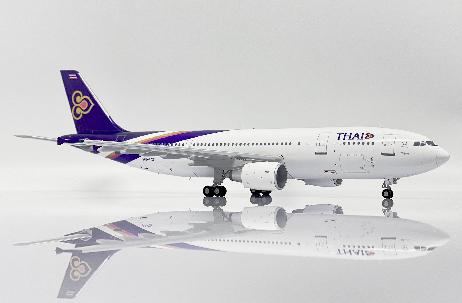 ScaleModelStore.com :: JC Wings 1:200 - XX20217 - Thai Airways