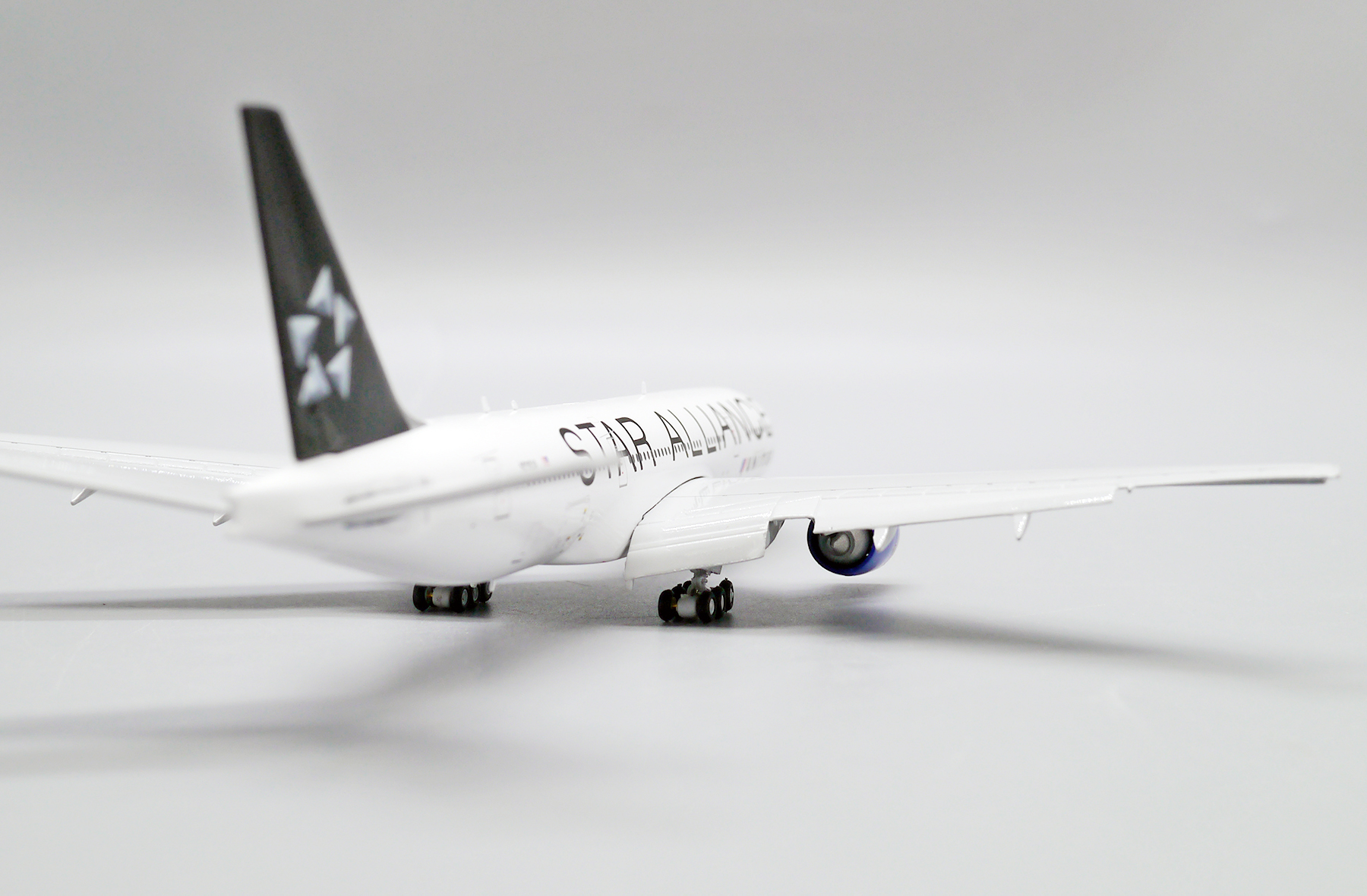 ScaleModelStore.com :: JC Wings 1:400 - XX40080A - United Airlines