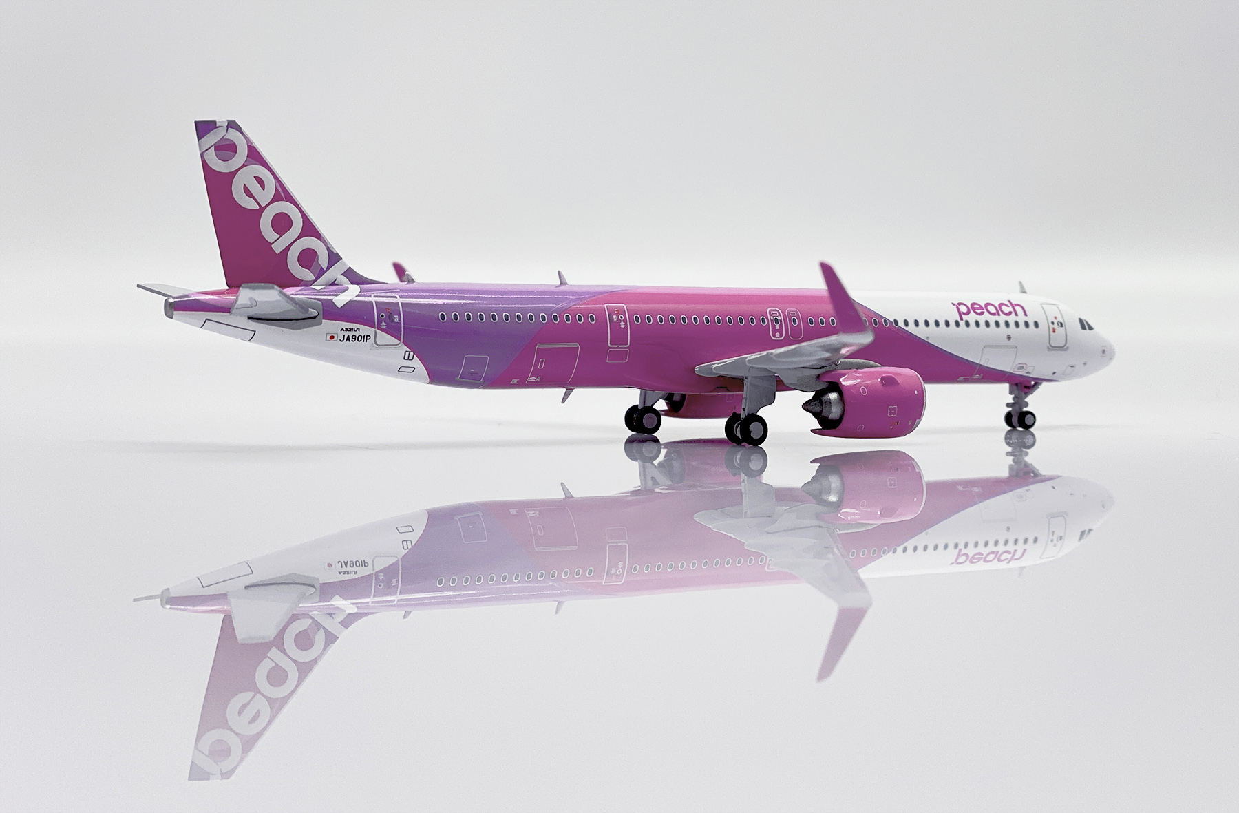 ScaleModelStore.com :: JC Wings 1:400 - EW421N014 - Peach Airbus