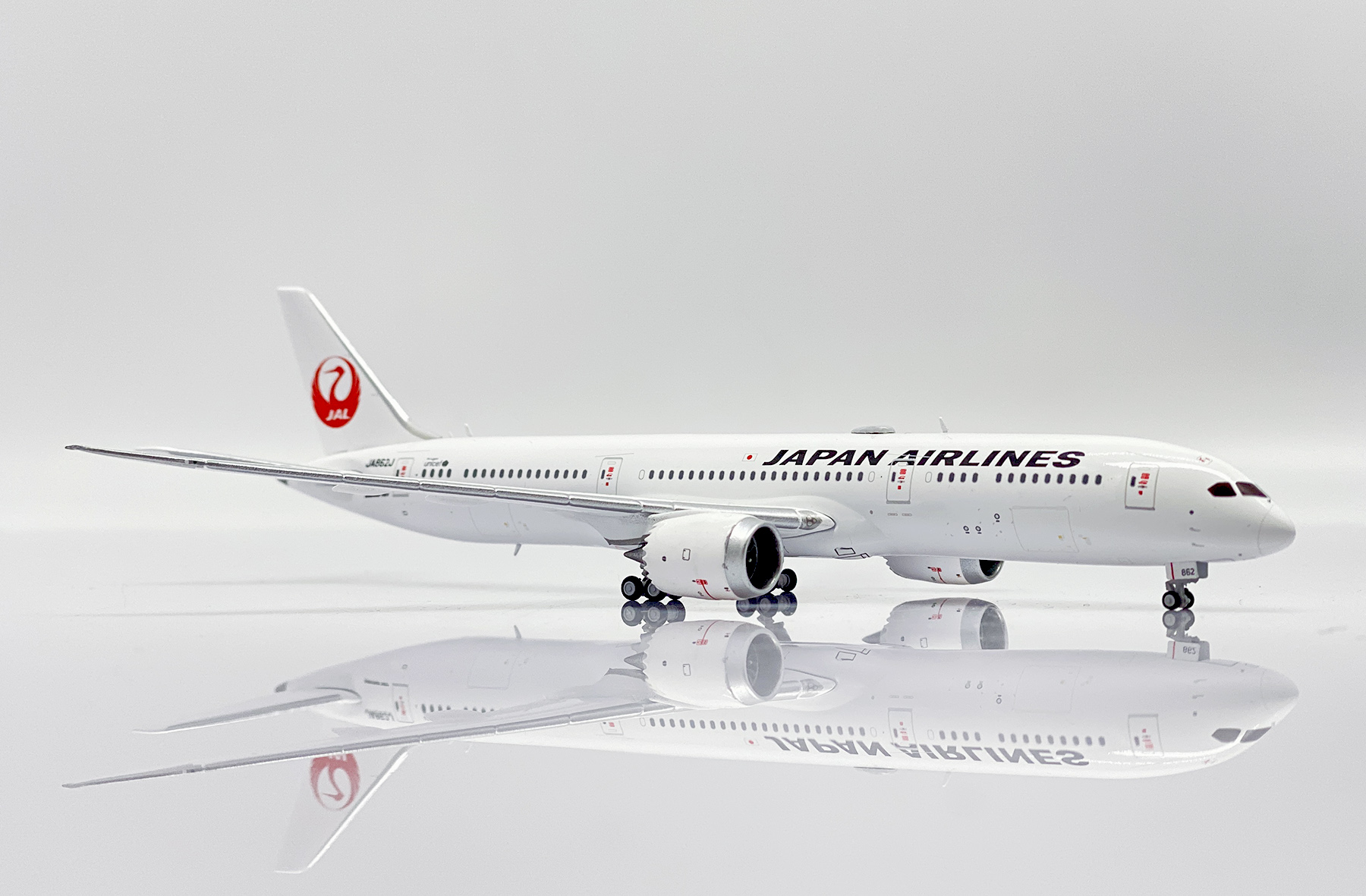 ScaleModelStore.com :: JC Wings 1:400 - SA4007 - Japan Airlines