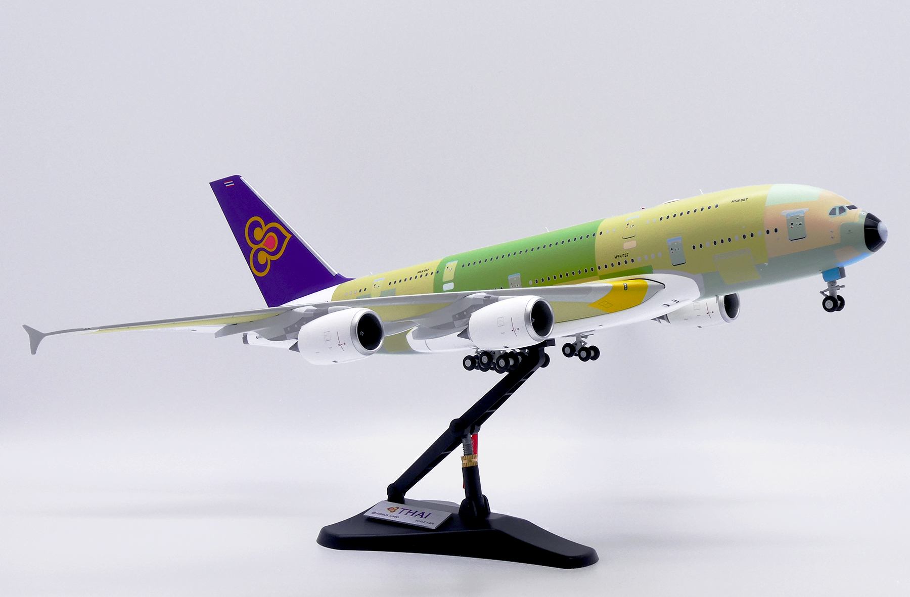 ScaleModelStore.com :: JC Wings 1:200 - XX20062 - Thai Airways