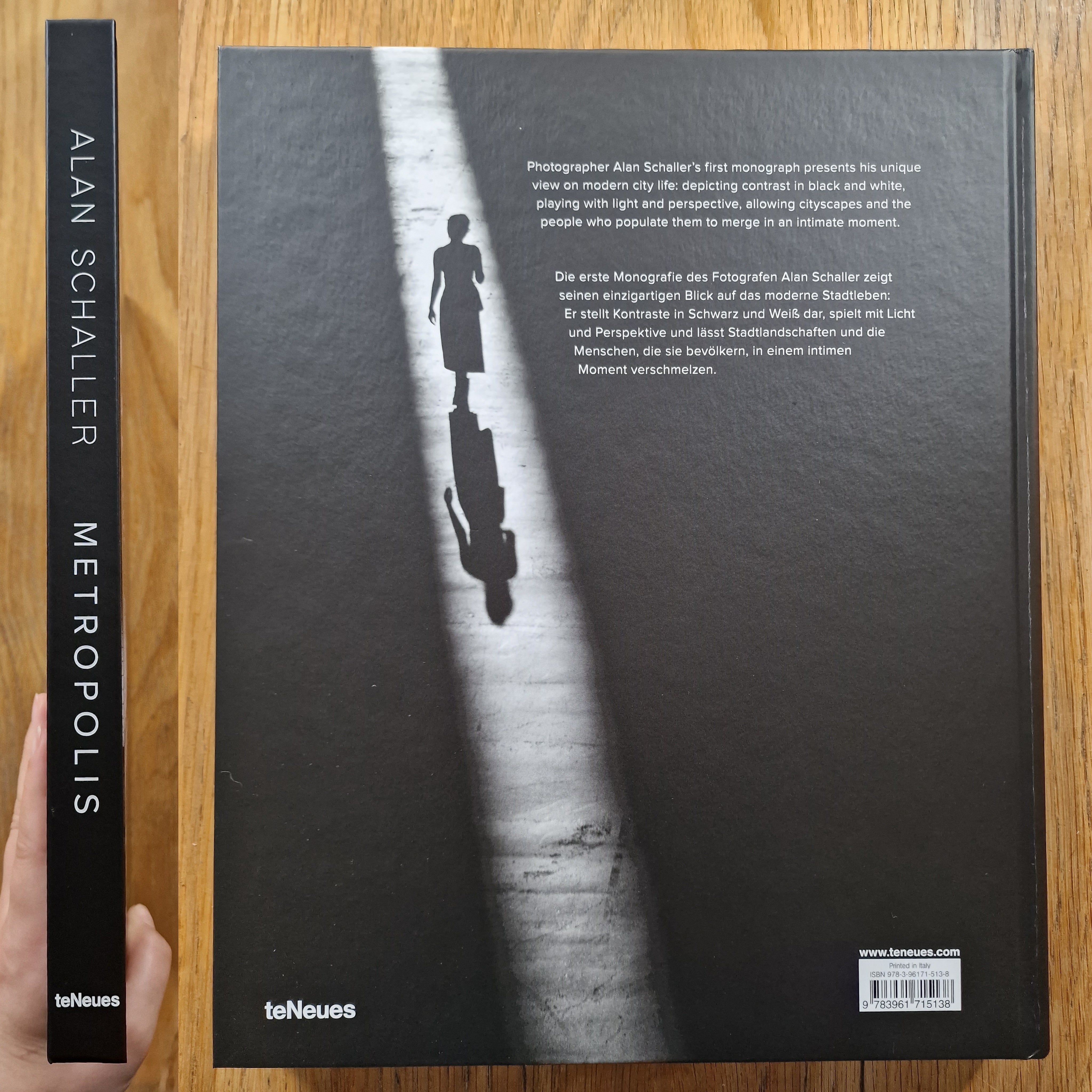 Buy Metropolis (Collector's Edition with Print) by Alan Schaller